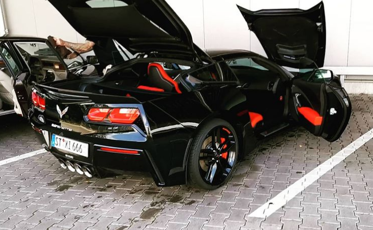 Screenshot 2022-02-10 at 09-01-22  blackvette_48 auf Instagram „#corvettefamily #corvettec6 #corvettenation #corvettezo6 #c[...].png